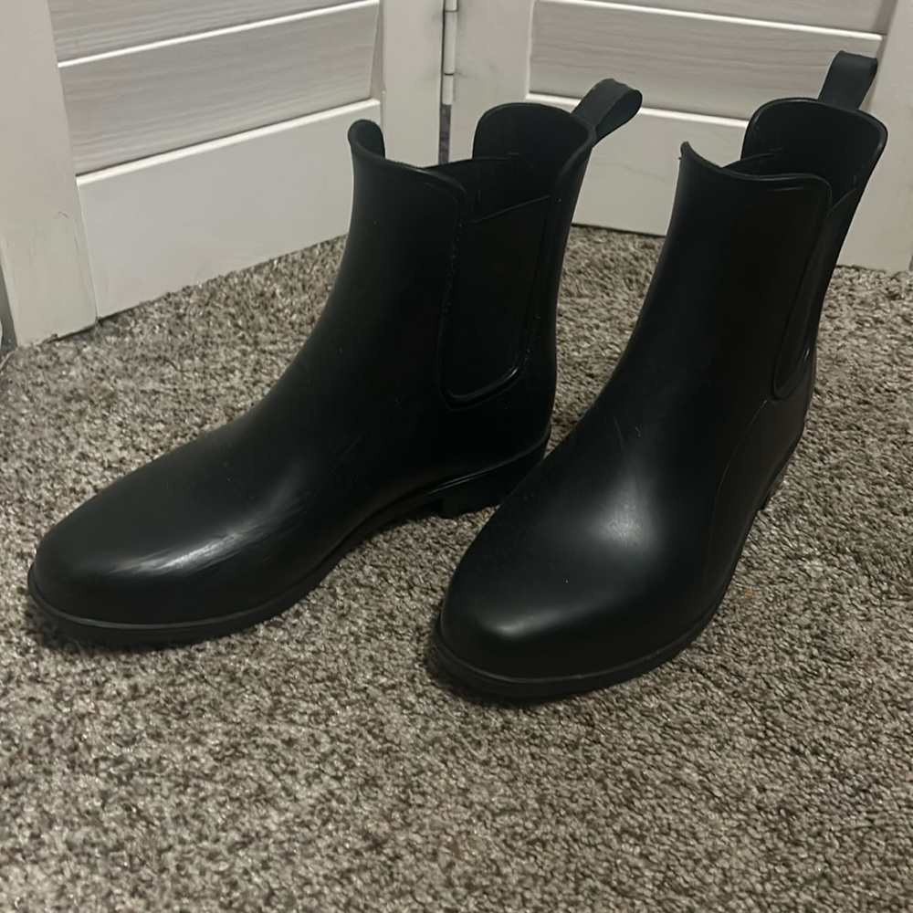 Black rain boots